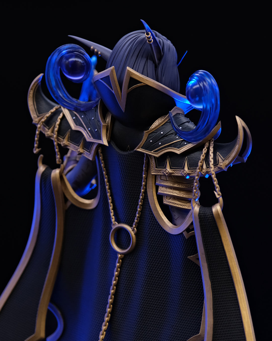 The Void Empress Statue