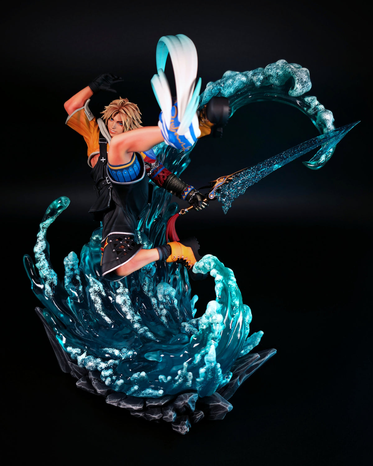 The Blitzball Ace Statue