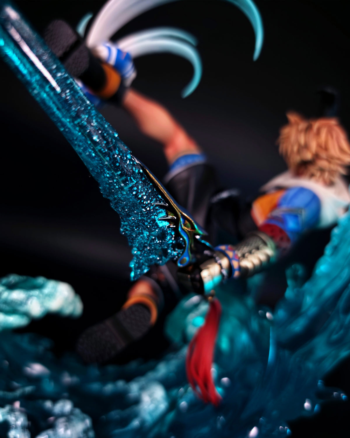 The Blitzball Ace Statue