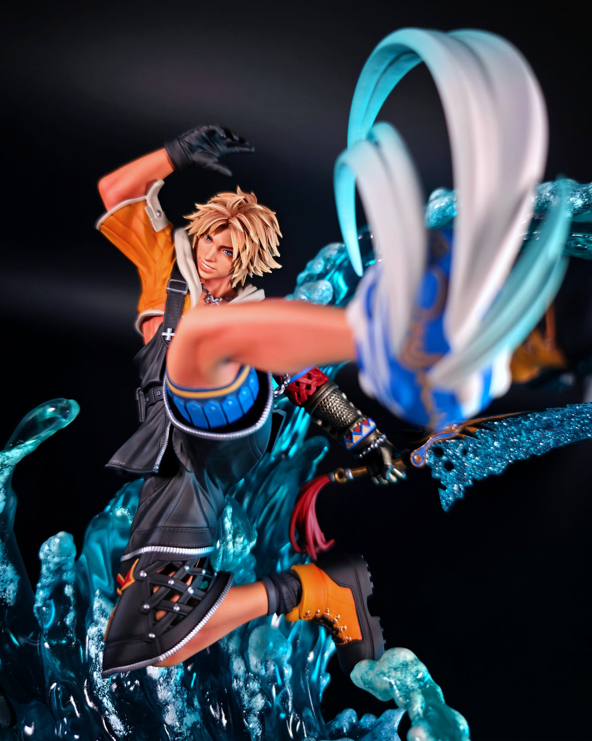 The Blitzball Ace Statue