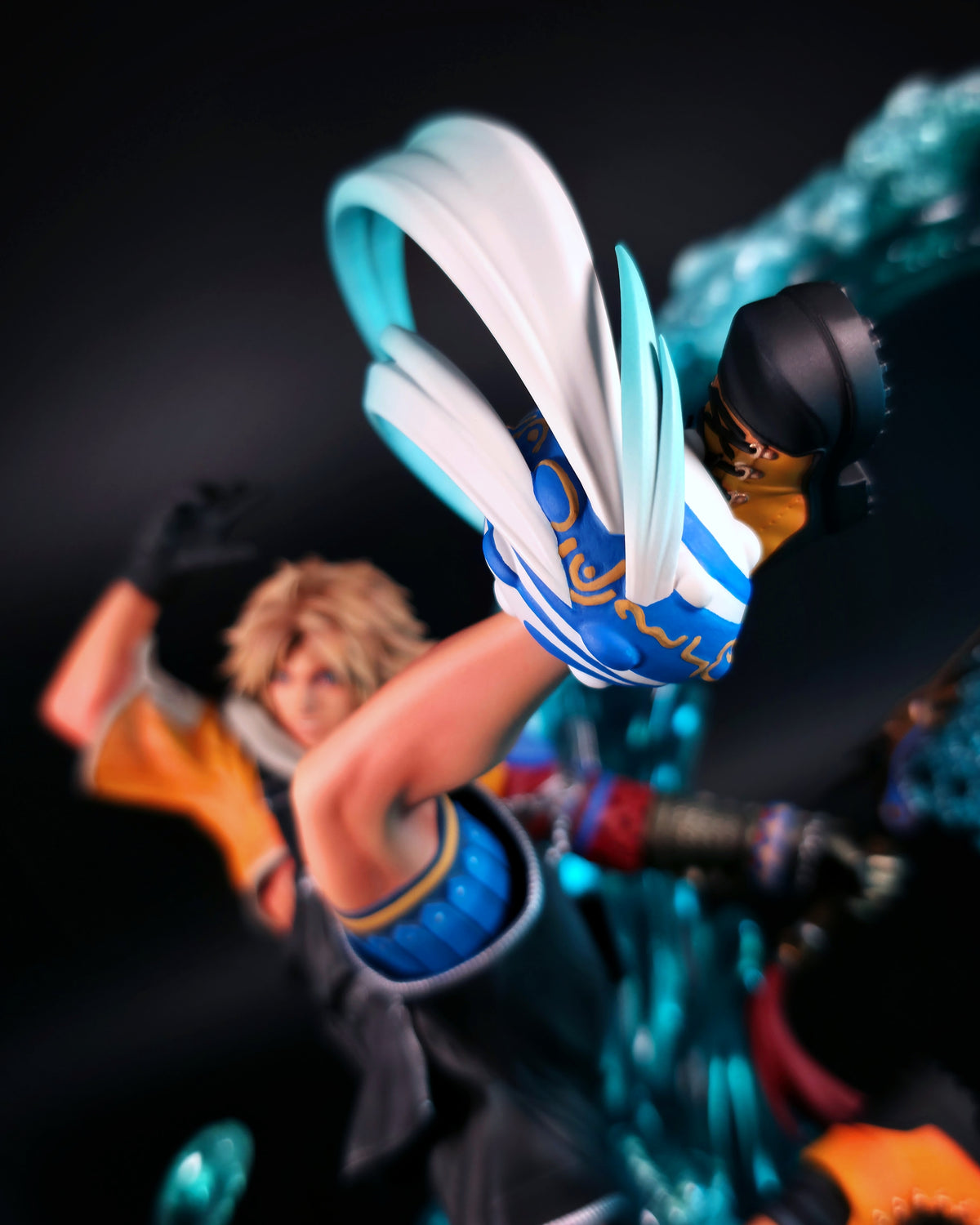 The Blitzball Ace Statue
