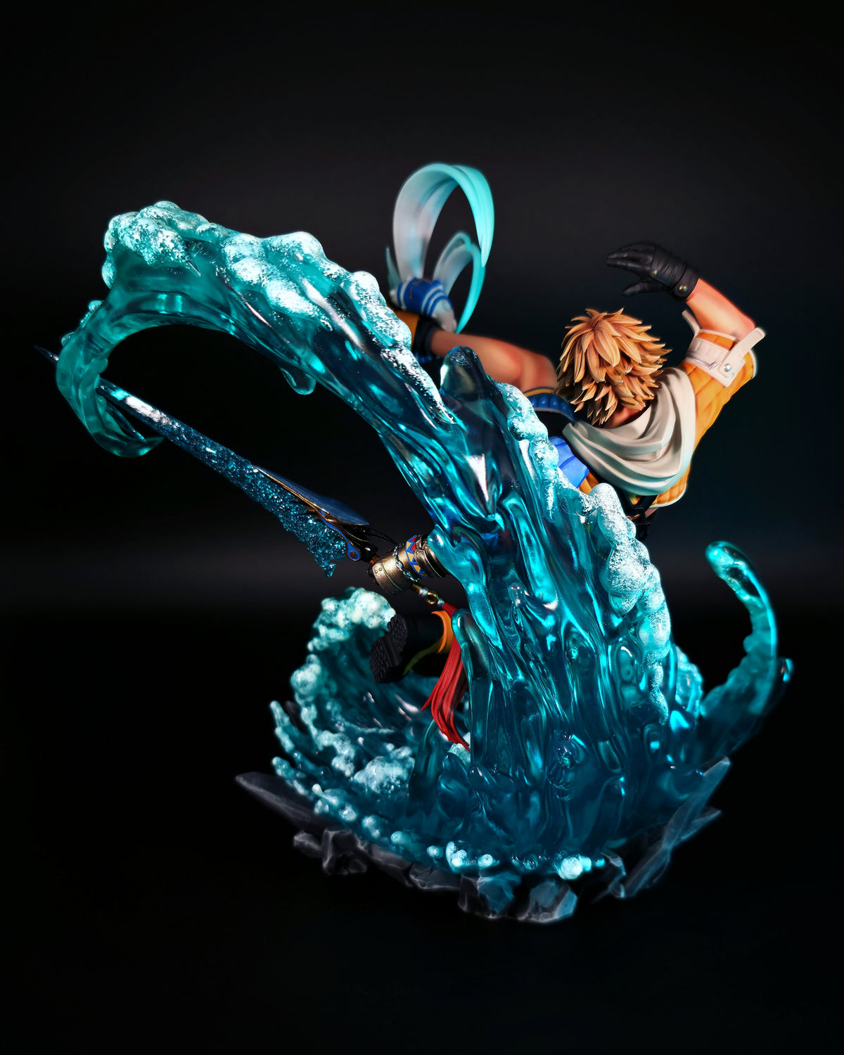 The Blitzball Ace Statue
